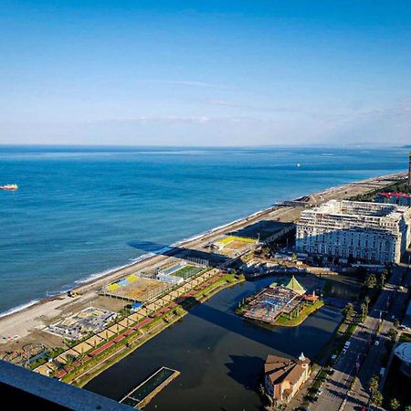 Aparthotel Orbi City Sea View à Batoumi Extérieur photo