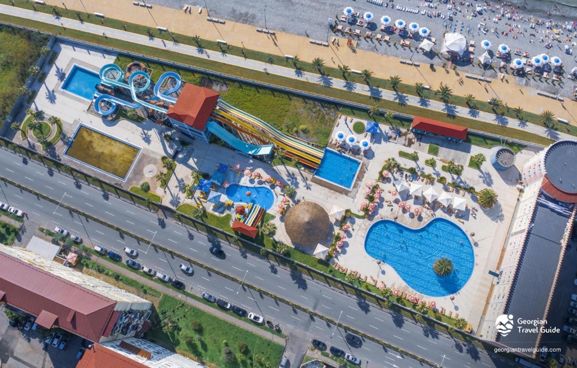 Aparthotel Orbi City Sea View à Batoumi Extérieur photo