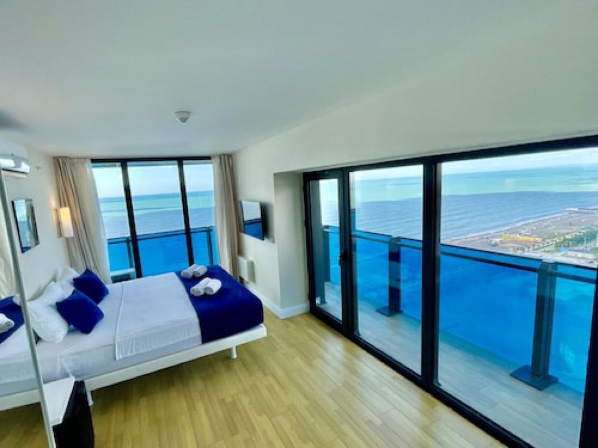 Aparthotel Orbi City Sea View à Batoumi Extérieur photo