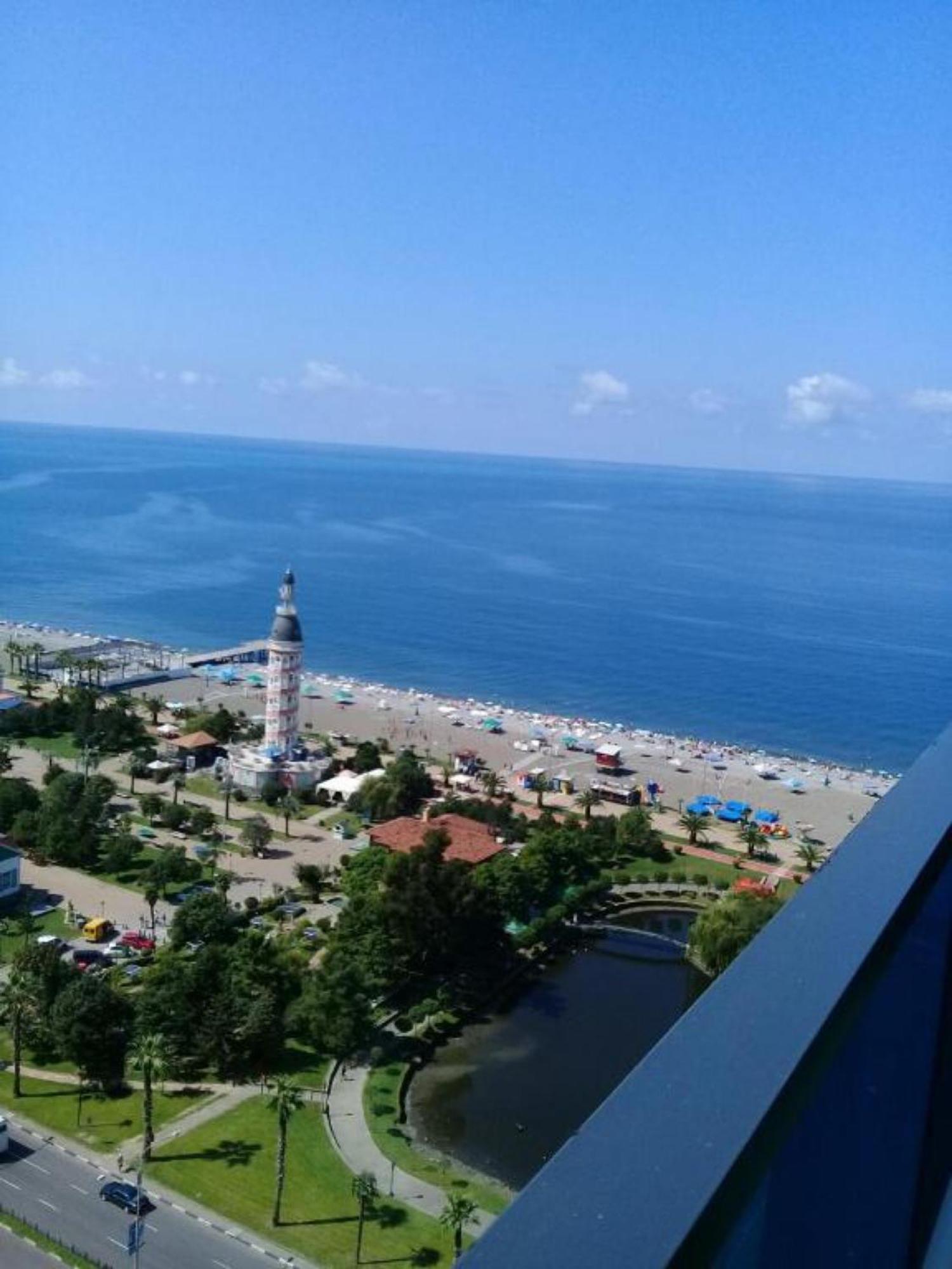 Aparthotel Orbi City Sea View à Batoumi Extérieur photo